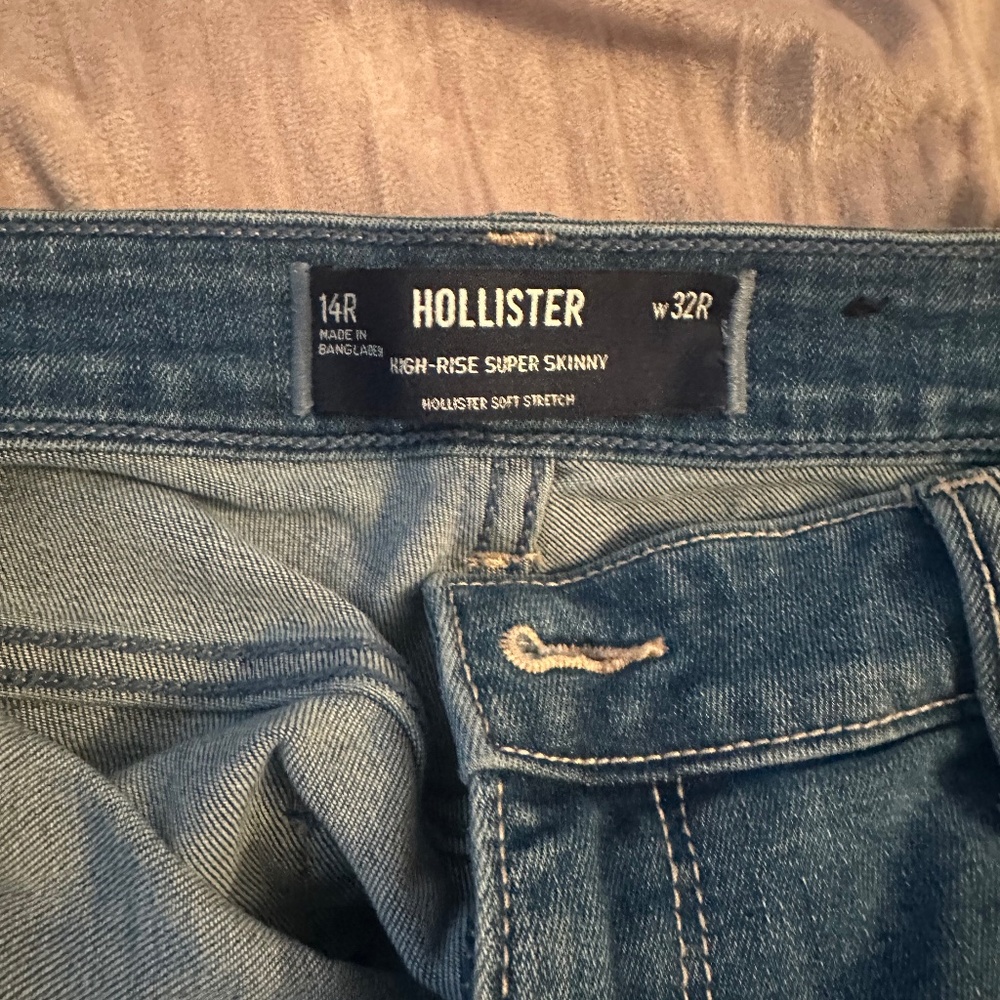 Hollister jeans